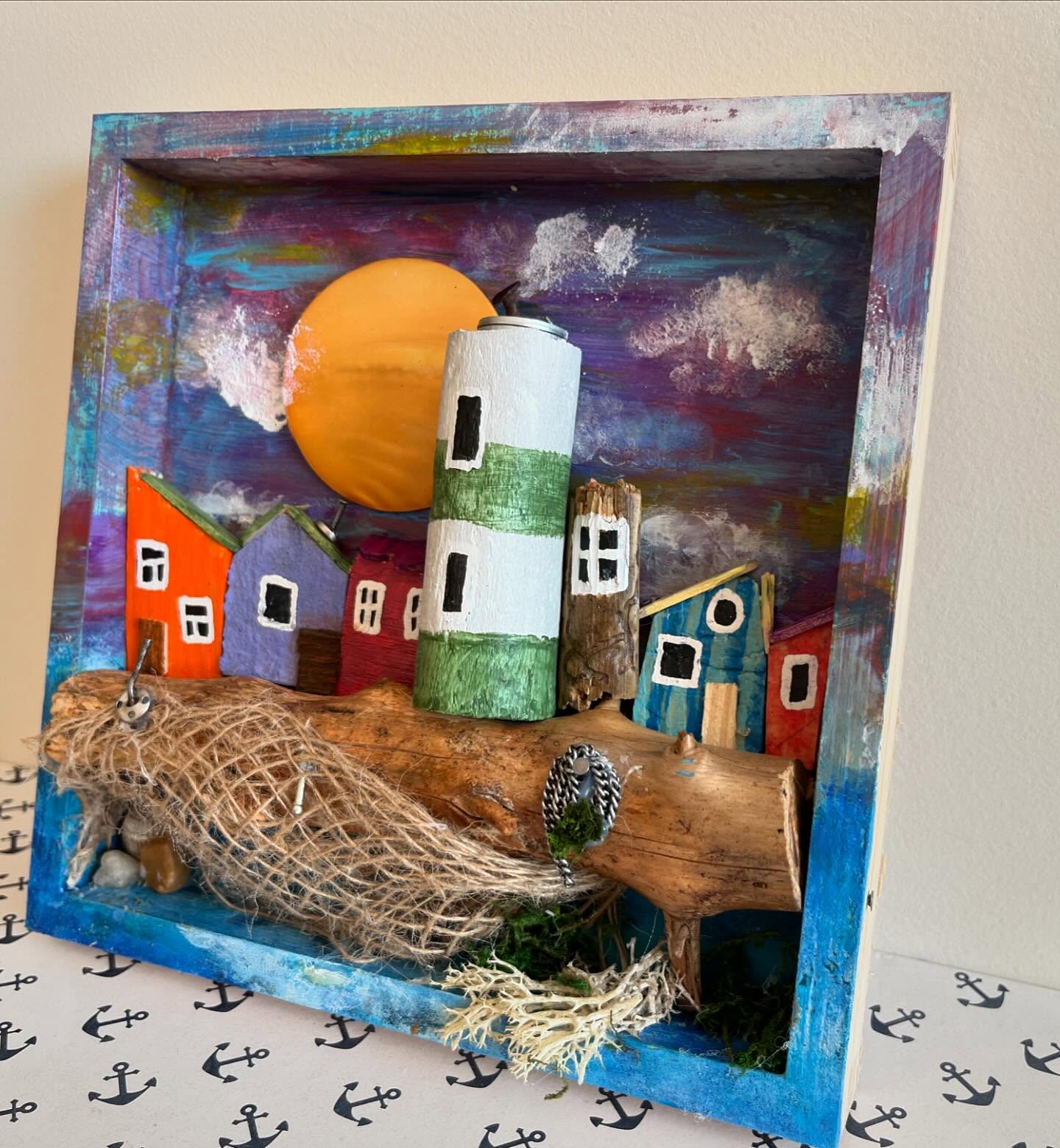 Latarnia nad Tęczowym Brzegiem