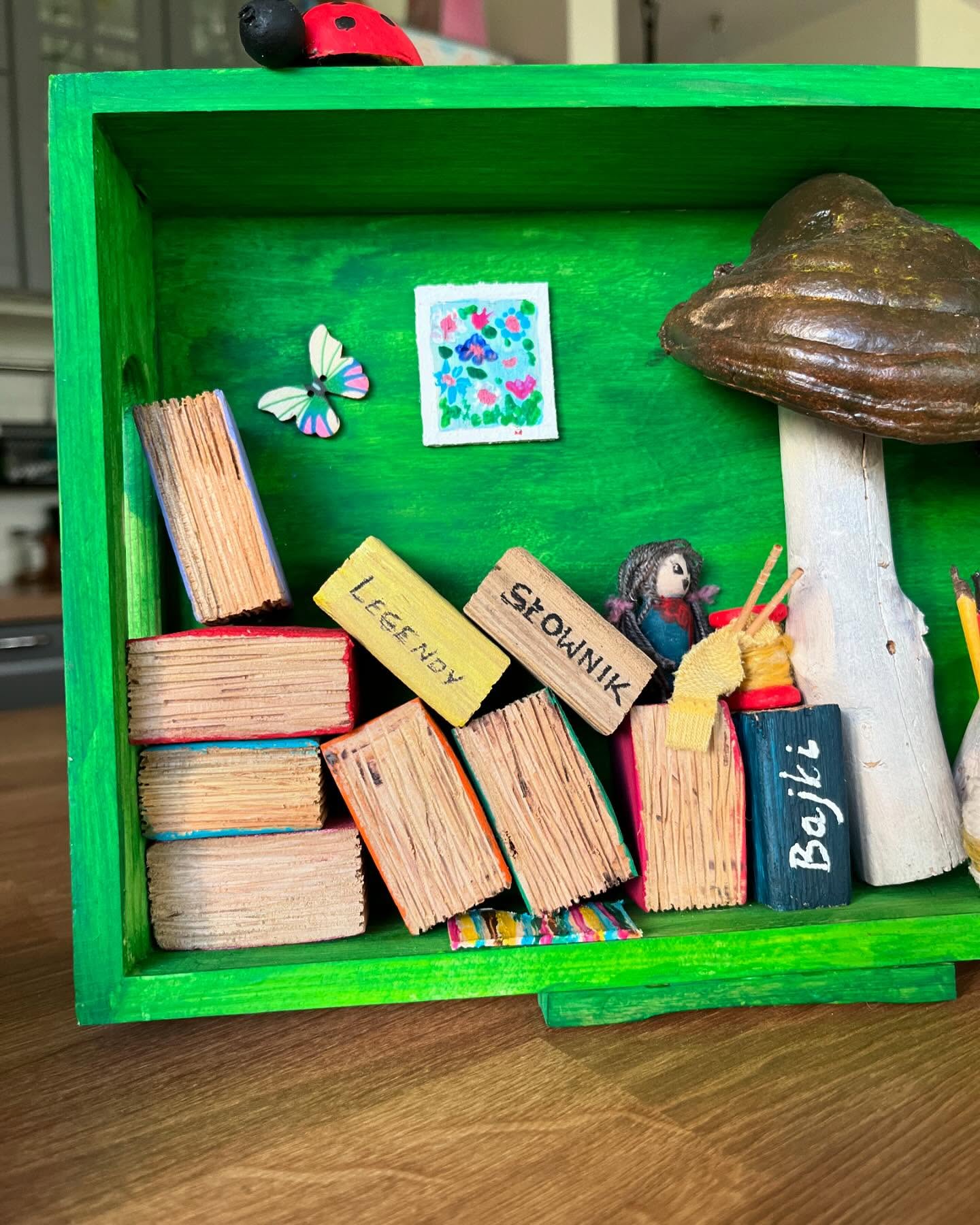 Biblioteczka pod Grzybem